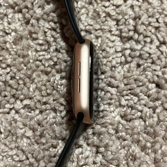 Apple Watch Series 4, 44 mm - Picture 4 of 4